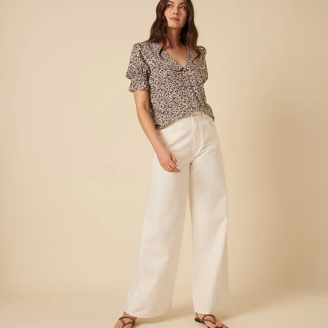 Cream jeans